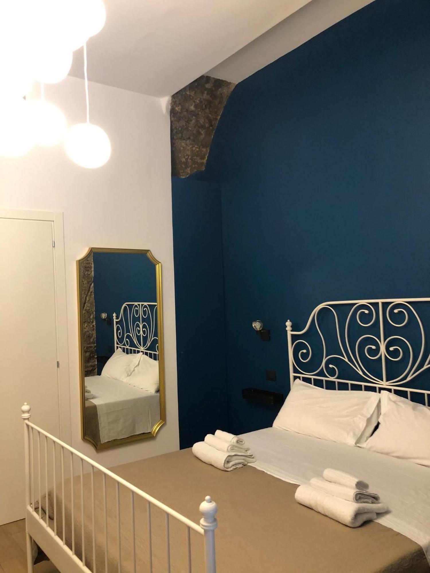 Casa Mariella Bed & Breakfast Наполи Екстериор снимка